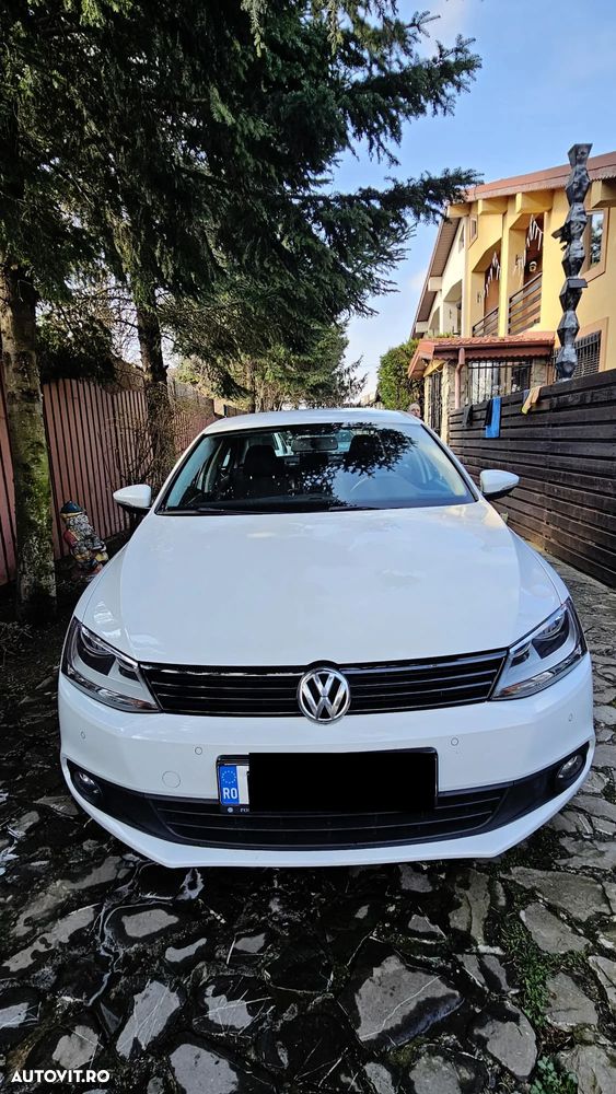 Volkswagen Jetta 1.2 TSI Trendline - 1