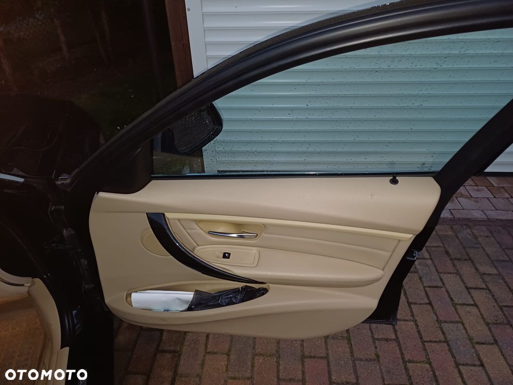 BMW Seria 3 - 14