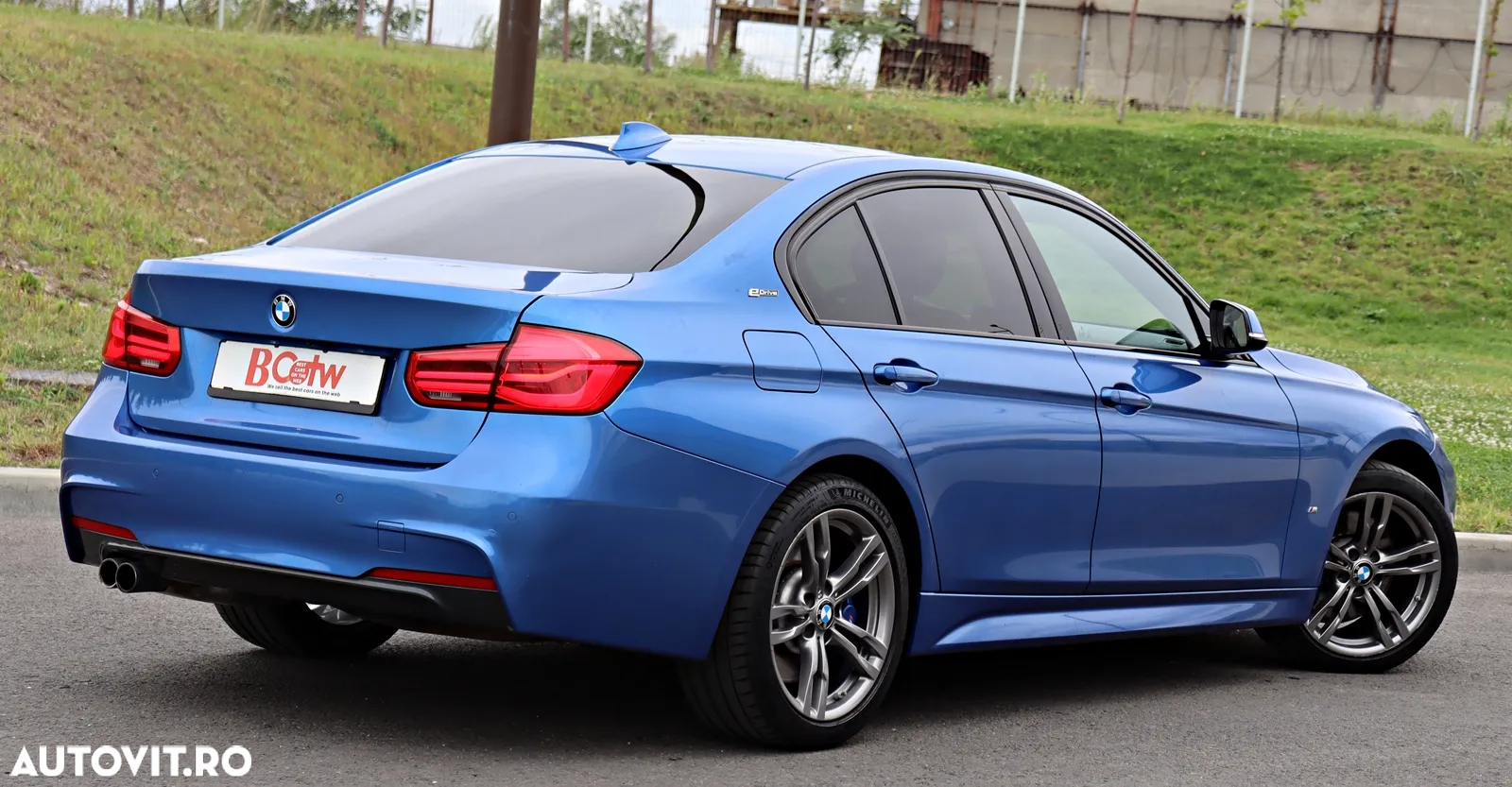 BMW Seria 3 330e iPerformance M Sport - 11