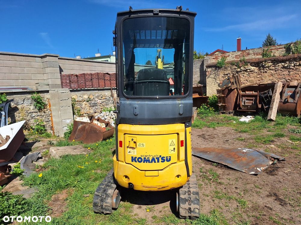 Komatsu Pc16R-3Hs - 6