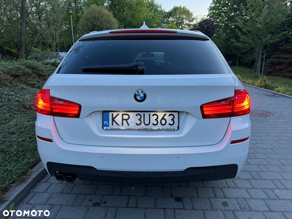 BMW Seria 5 520d Sport Line - 16