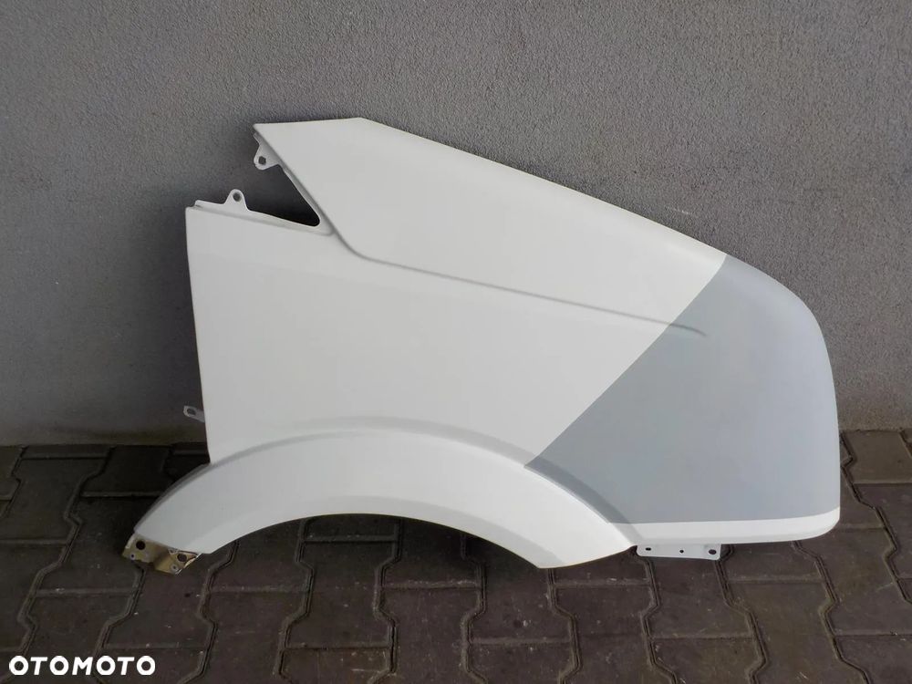 VW CRAFTER BŁOTNIK PRAWY PRZÓD BEZ RDZY - 1