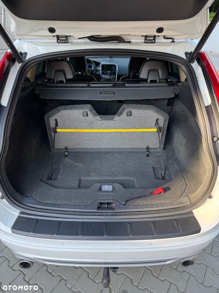 Volvo XC 60 D3 R-Design Kinetic - 30