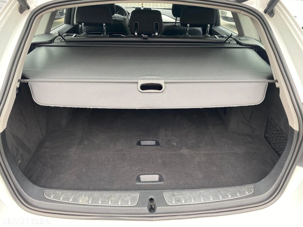 BMW Seria 3 - 16
