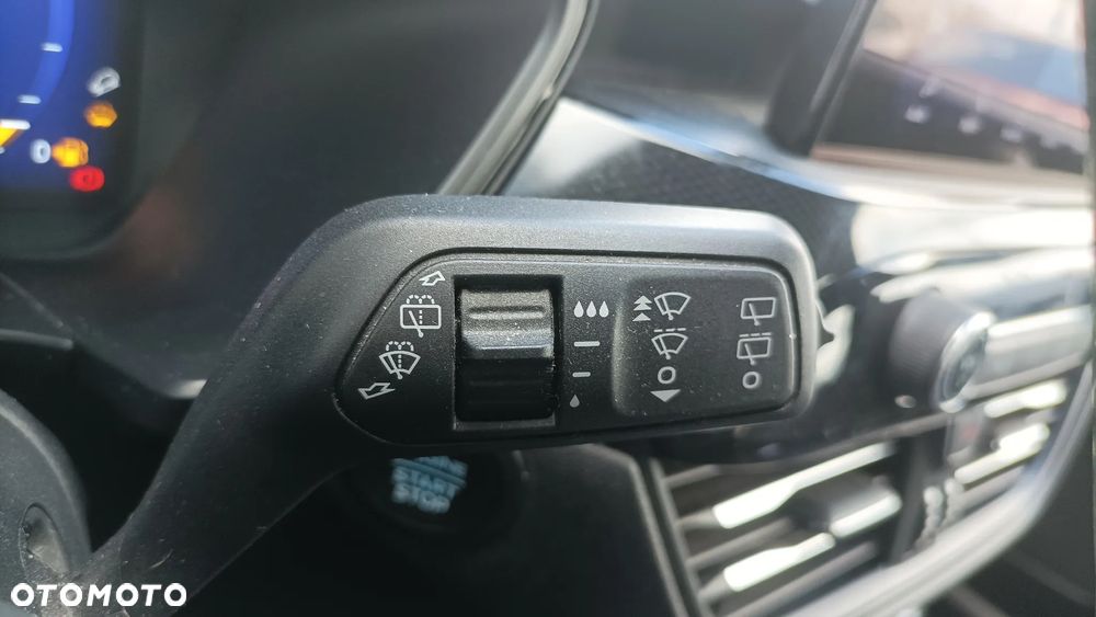 Ford Kuga 2.5 FHEV FWD ST-Line - 24