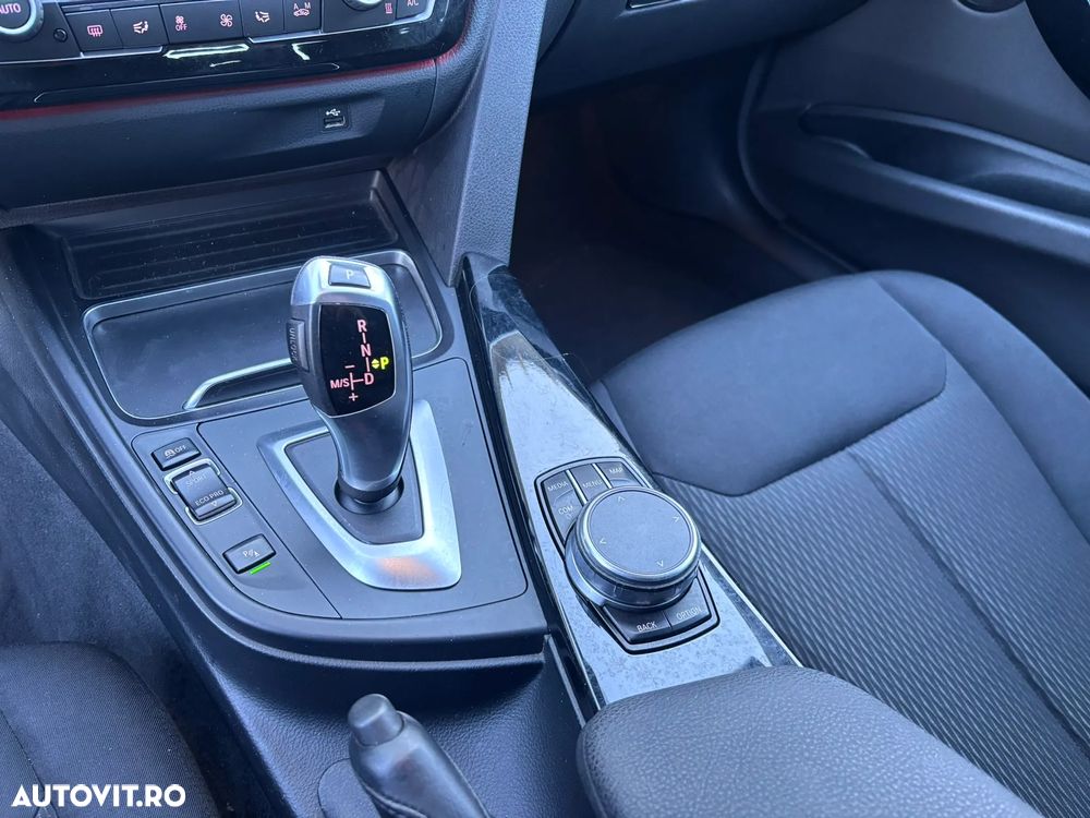 BMW Seria 3 ver-330i-xdrive-aut-advantage - 24