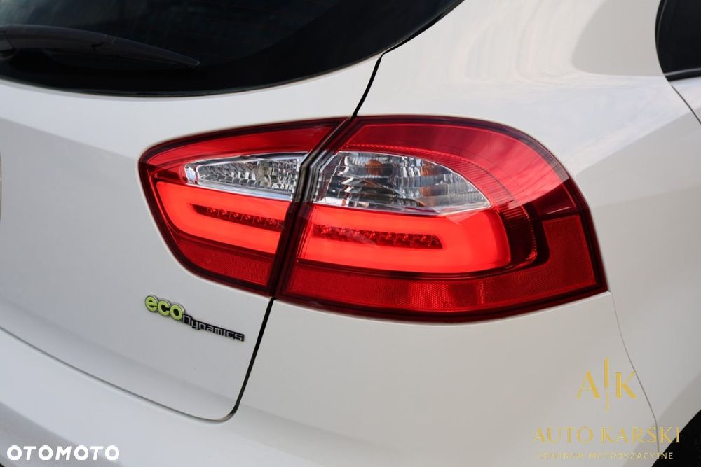 Kia Rio - 21