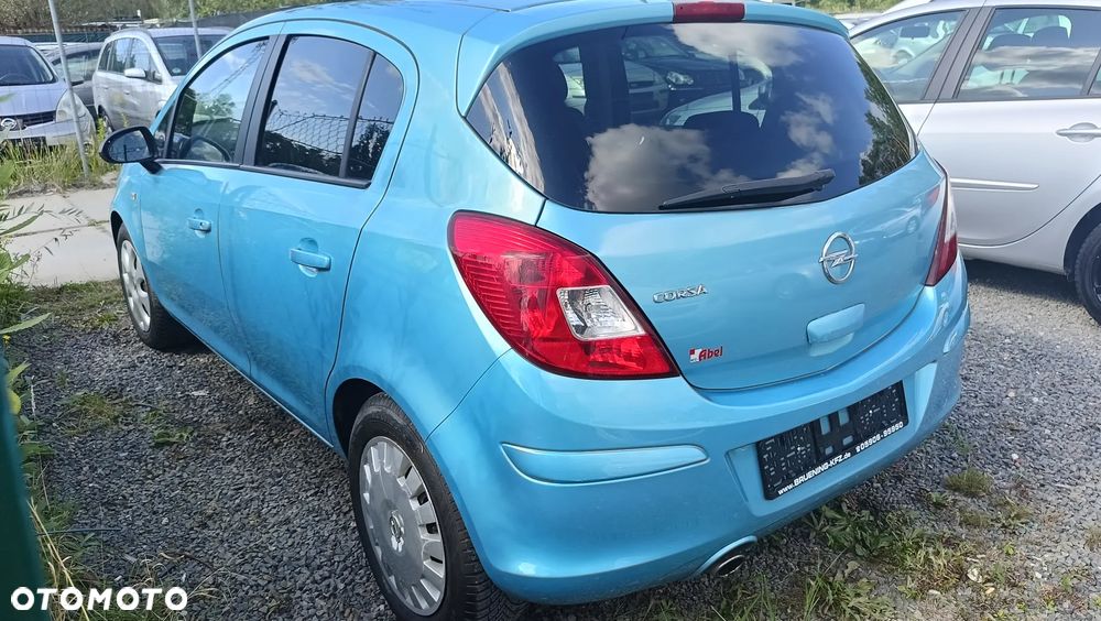 Opel Corsa 1.4 16V Graphite - 3