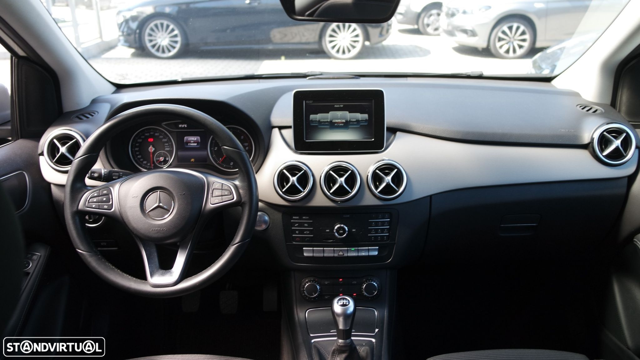 Mercedes-Benz B 180 d Urban - 11