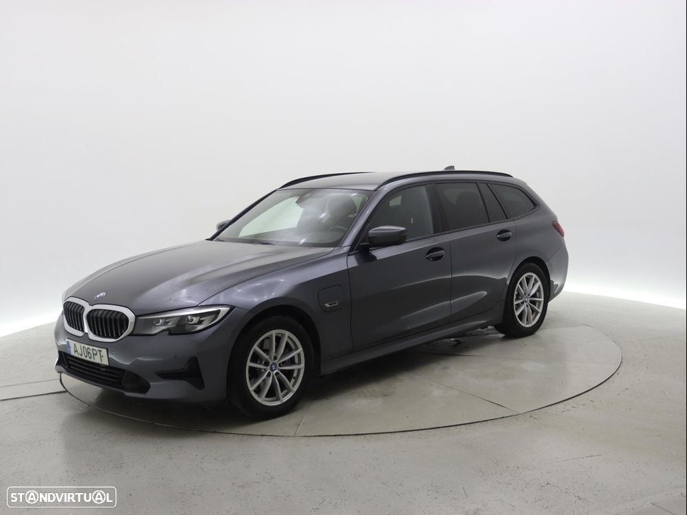 BMW 320 e Touring Corporate Edition Auto - 1