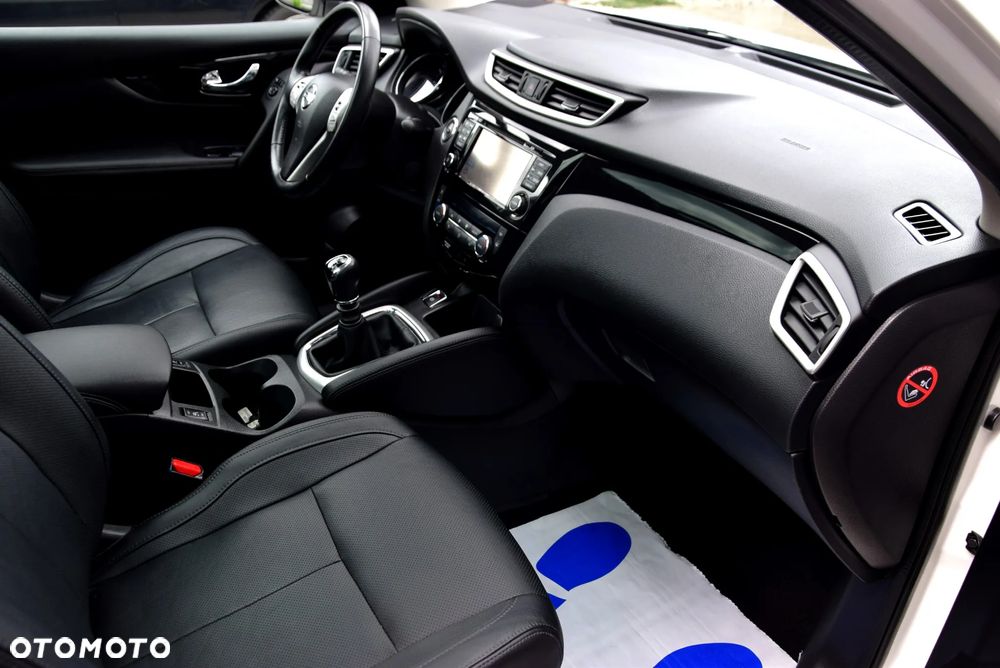 Nissan Qashqai 1.6 DIG-T Tekna - 22