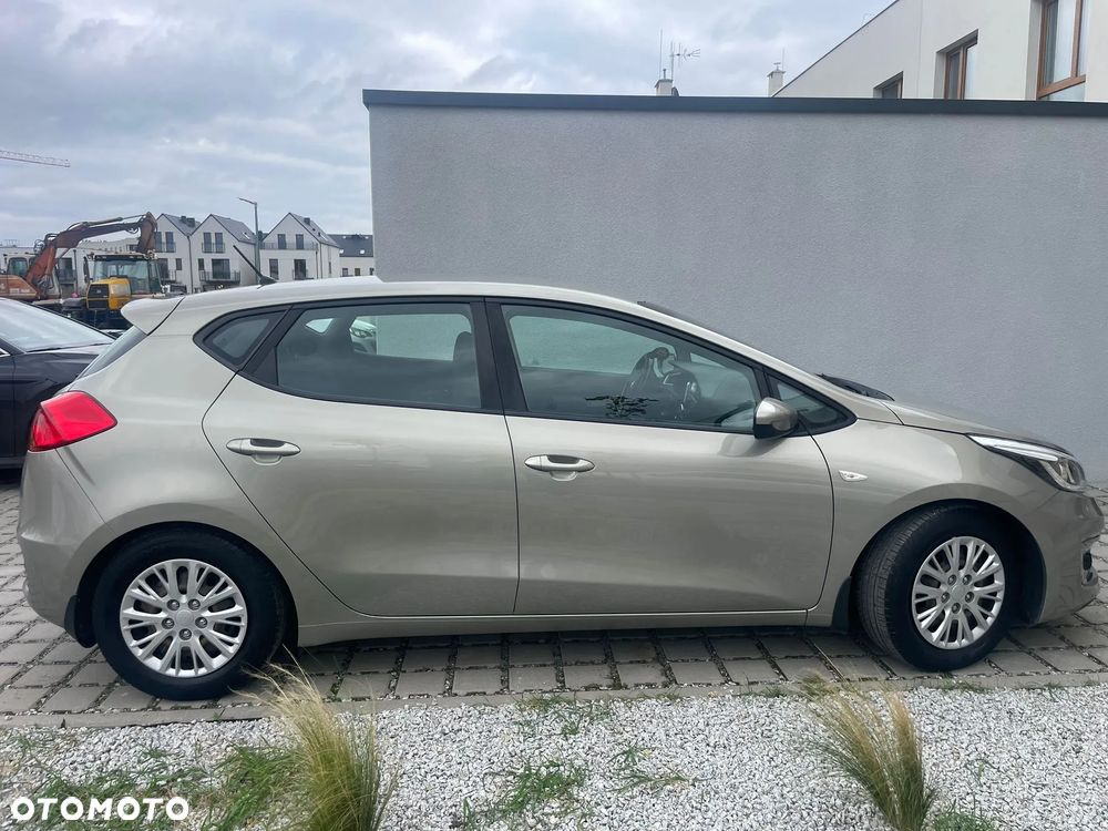 Kia Ceed Cee'd 1.6 GDI M - 1