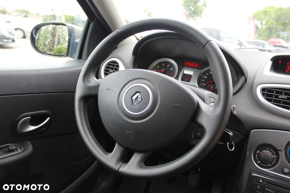 Renault Clio 1.2 16V TCE Alize - 22