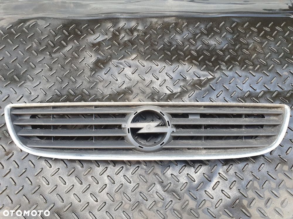 OPEL ZAFIRA A GRILL PRZEDNIA ATRAPA PRZÓD 90580685 - 1