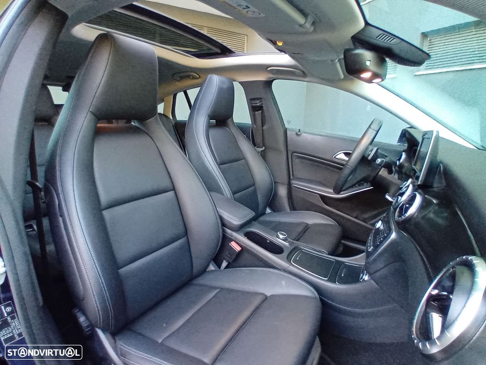 Mercedes-Benz CLA 180 7G-DCT UrbanStyle Edition - 11