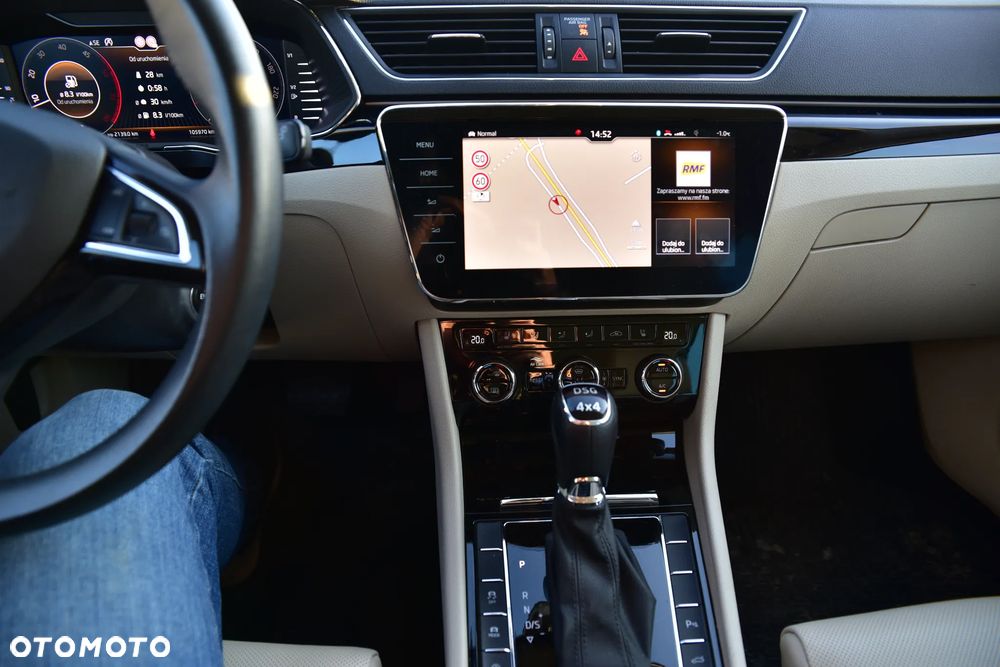Skoda Superb 2.0 TDI SCR 4x4 L&K DSG - 13