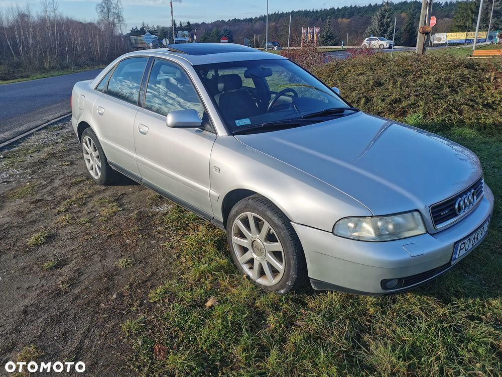 Audi A4 Limousine 2.4 Quattro - 4