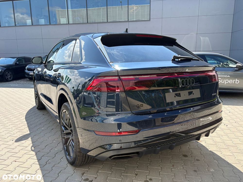 Audi Q8 - 6