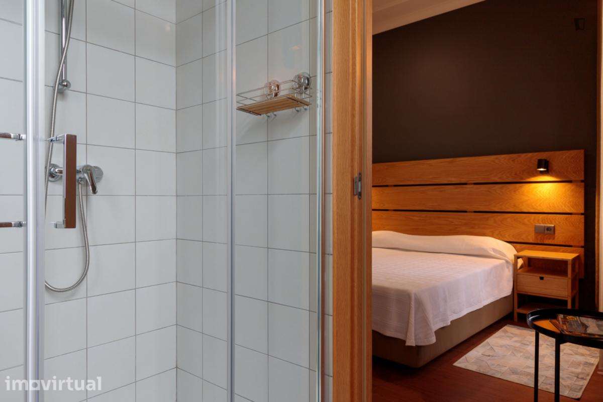 Quarto - localizado em Vila nova de gaia - Grande imagem: 4/32