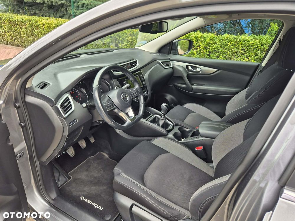 Nissan Qashqai 1.3 DIG-T N-Connecta - 20