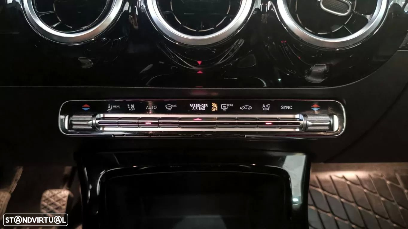 Mercedes-Benz CLA 180 - 35