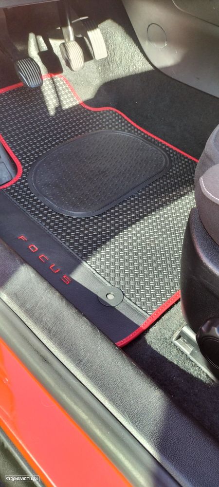 Ford Focus SW - 41