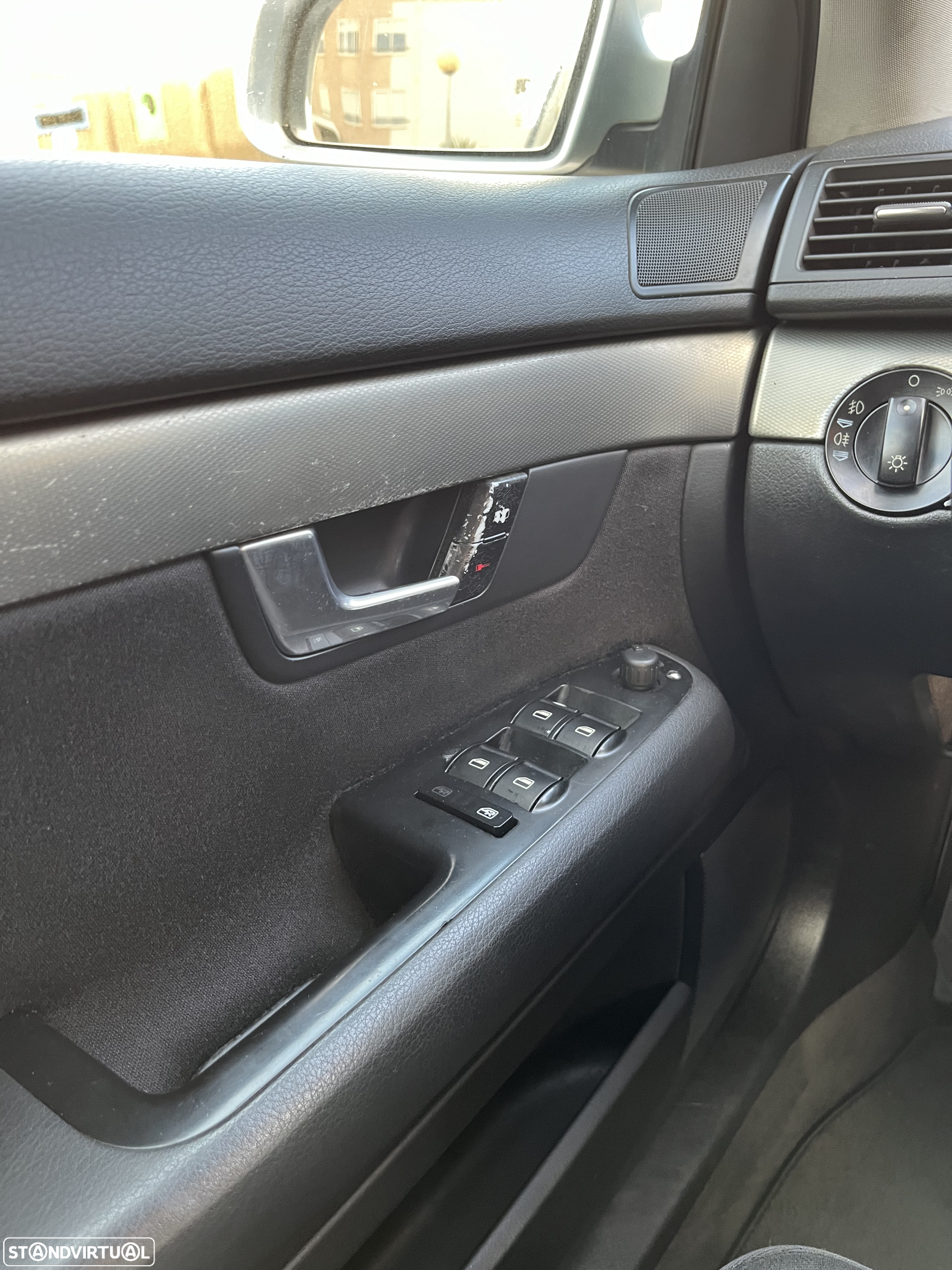 Audi A4 1.6 - 12