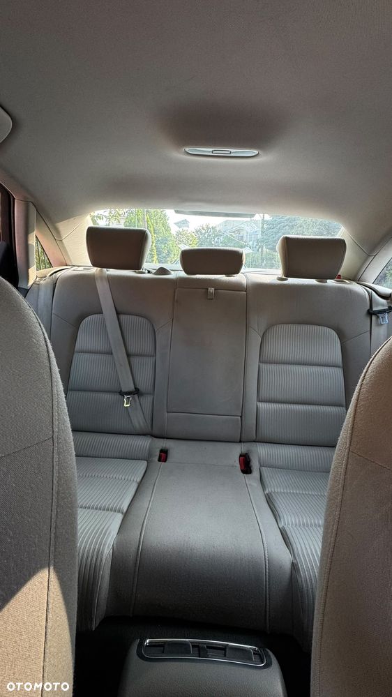 Audi A4 Limousine - 12
