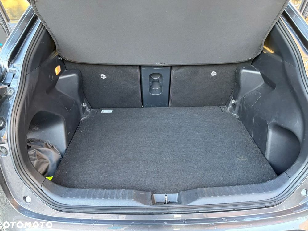 Toyota Yaris Cross Hybrid 1.5 Comfort 4x4 - 8
