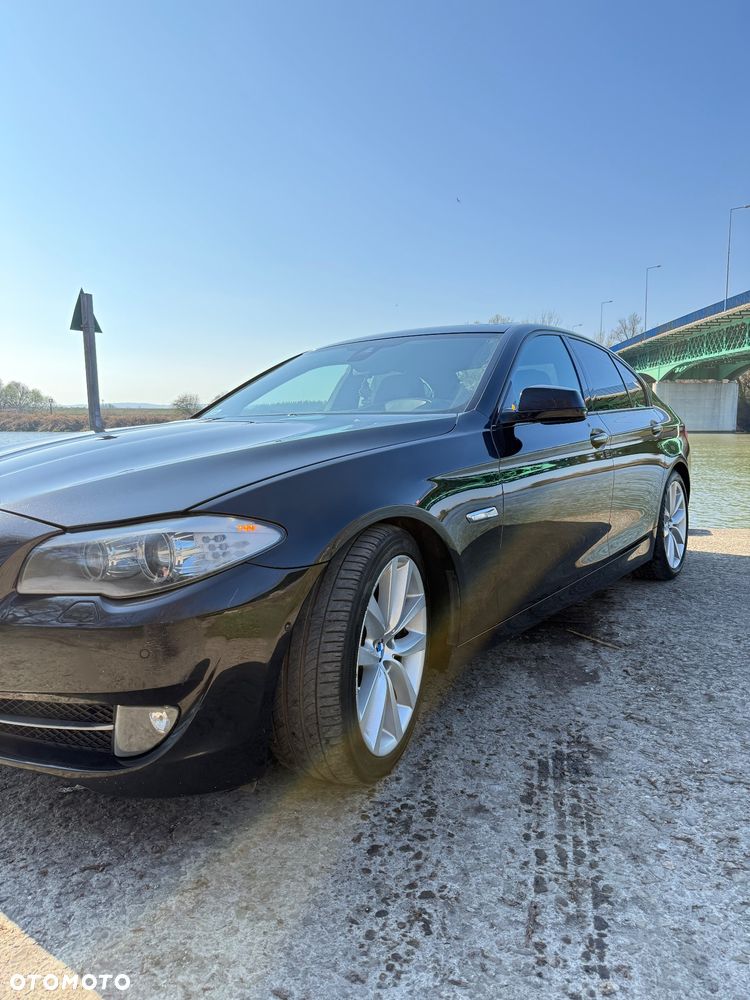 BMW Seria 5 530d xDrive - 4