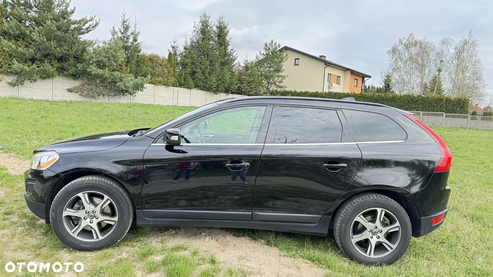 Volvo XC 60 DRIVe R Design - 3