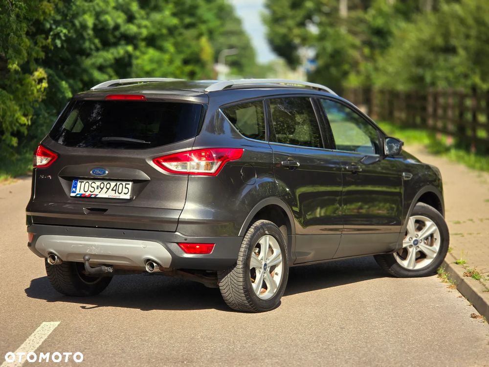 Ford Kuga 2.0 TDCi 2x4 Titanium - 5
