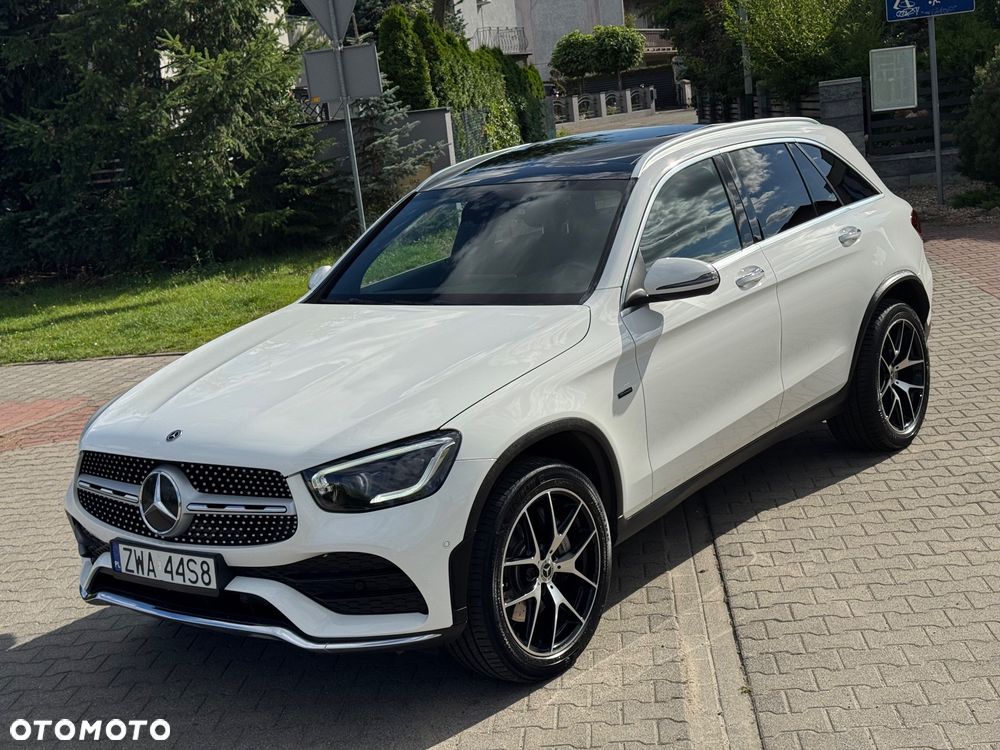 Mercedes-Benz GLC 300 de 4Matic 9G-TRONIC AMG Line Plus - 2