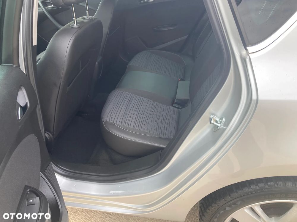 Opel Astra 1.4 Turbo Active - 12