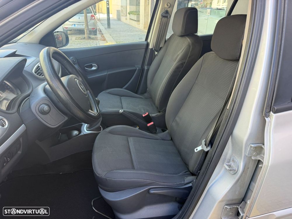 Renault Clio 1.5 dCi Confort - 17