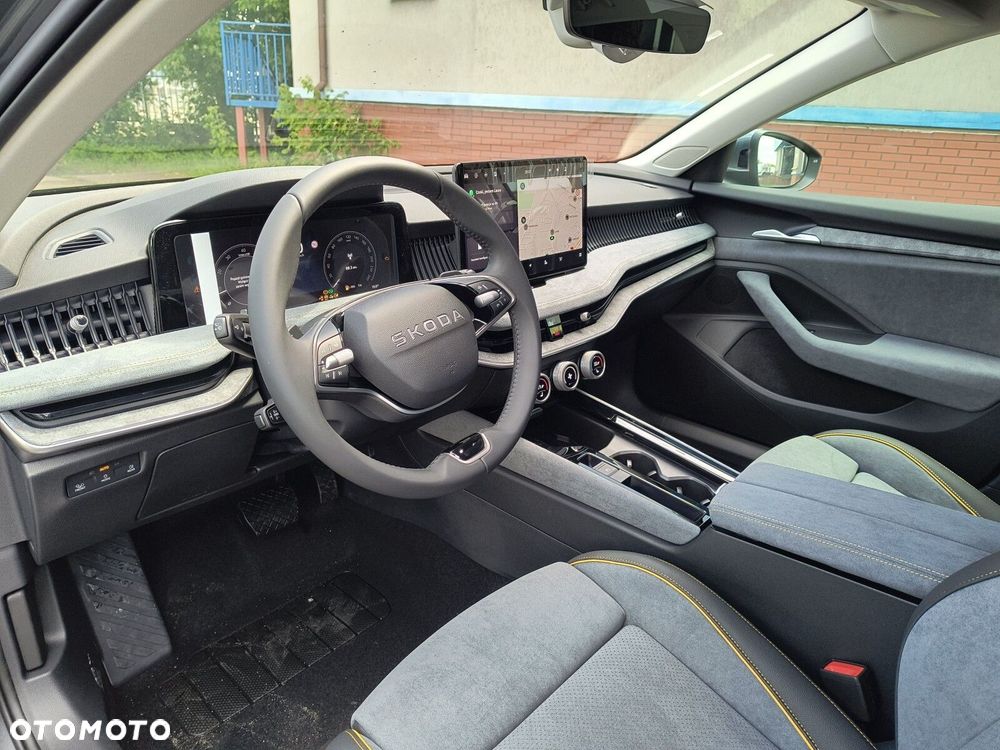 Skoda Superb 2.0 TSI Drive DSG - 10
