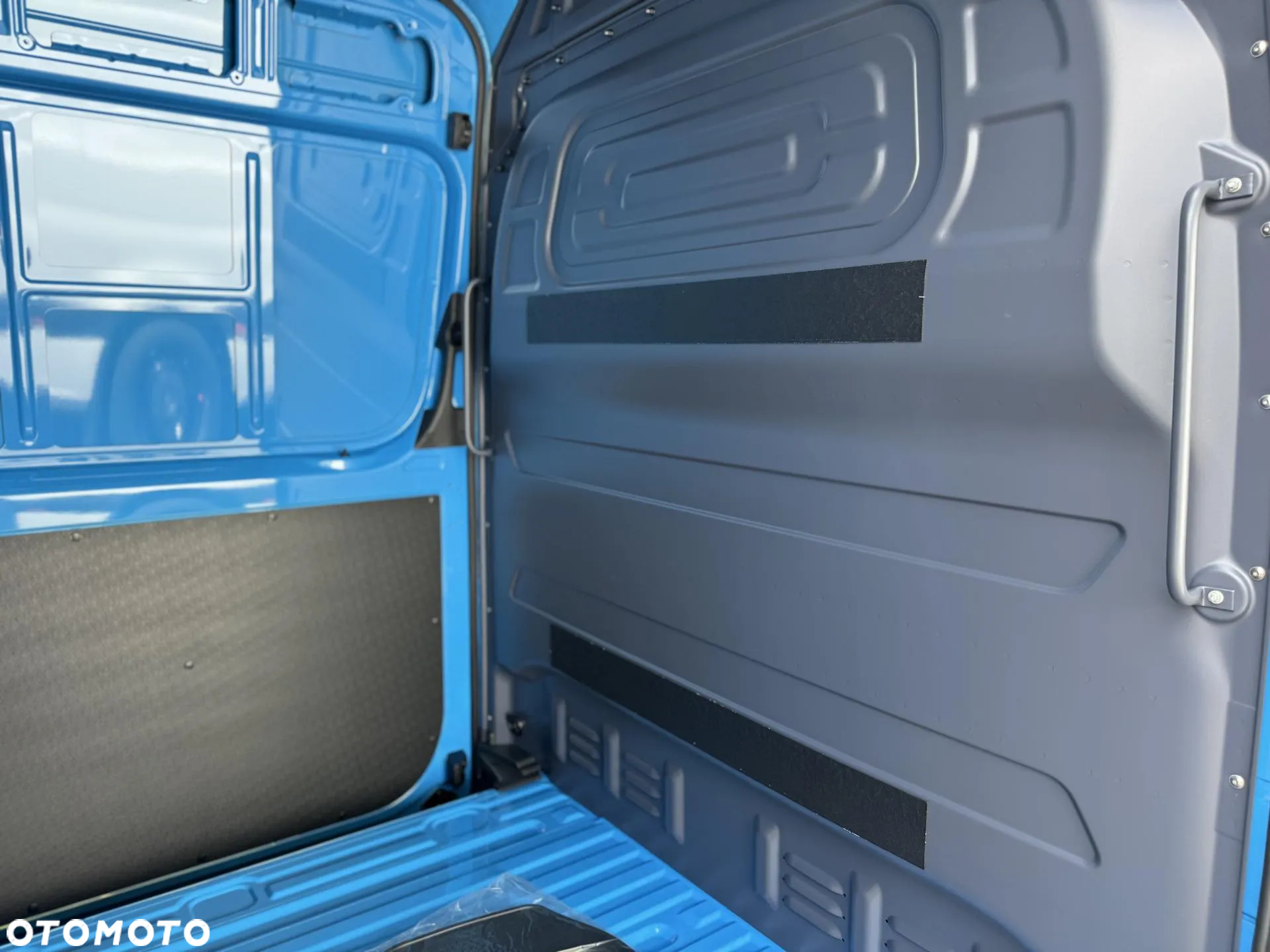 Mercedes-Benz Sprinter - 8