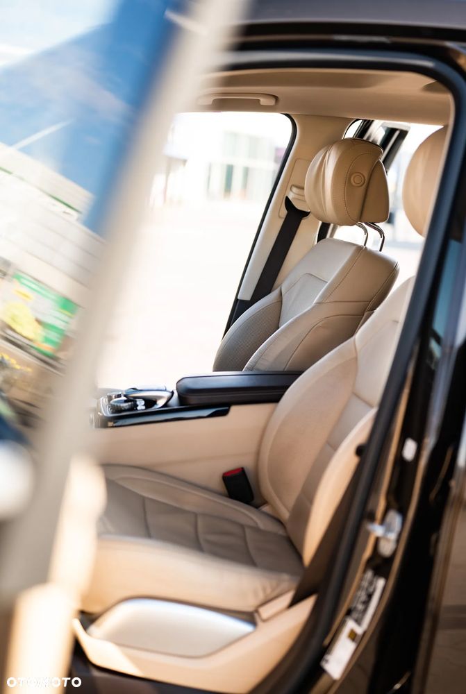 Mercedes-Benz GLS 500 4-Matic - 29