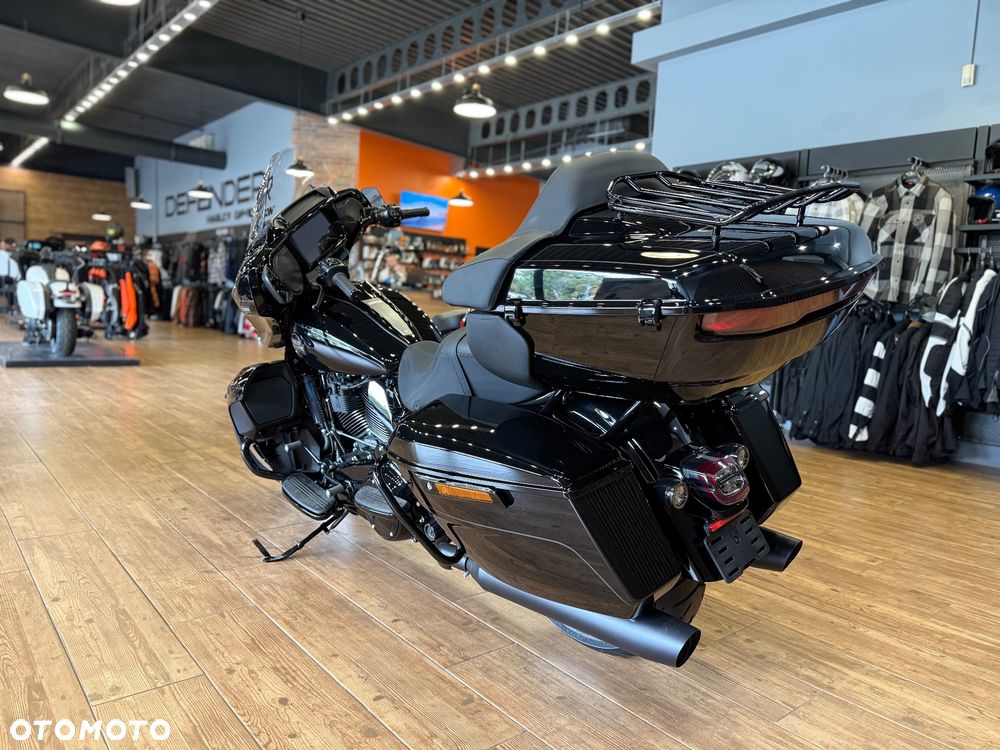 Harley-Davidson Touring Street Glide - 3