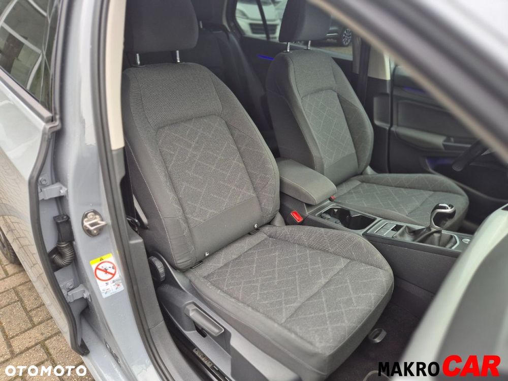 Volkswagen Golf - 10