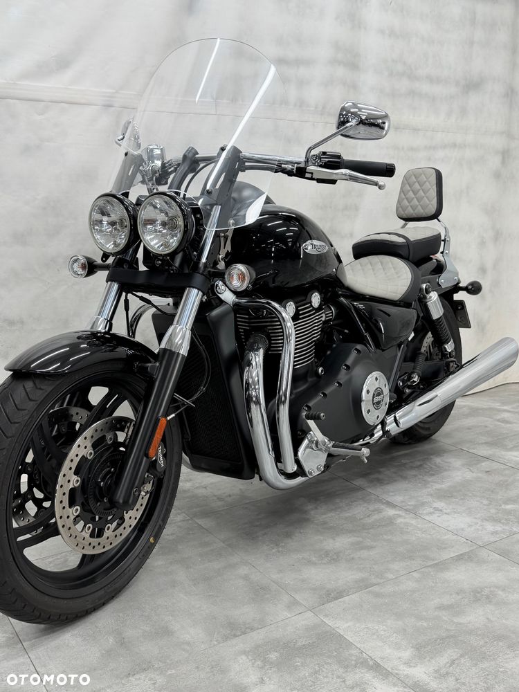 Triumph Thunderbird - 24