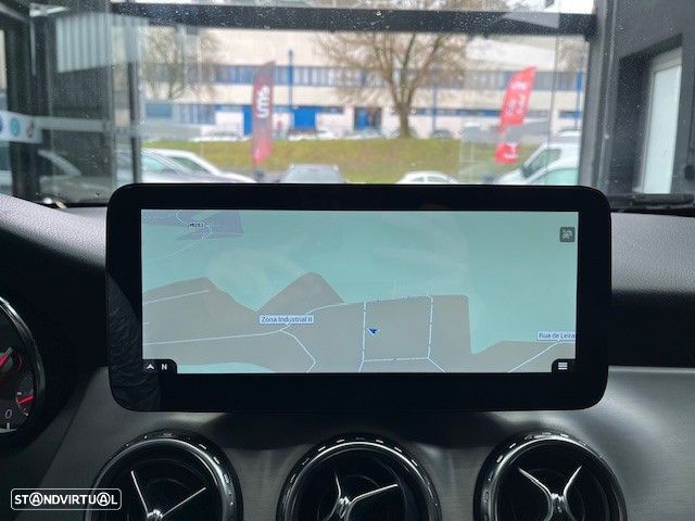 Mercedes-Benz GLA 220 CDI 4Matic 7G-DCT AMG Line - 18