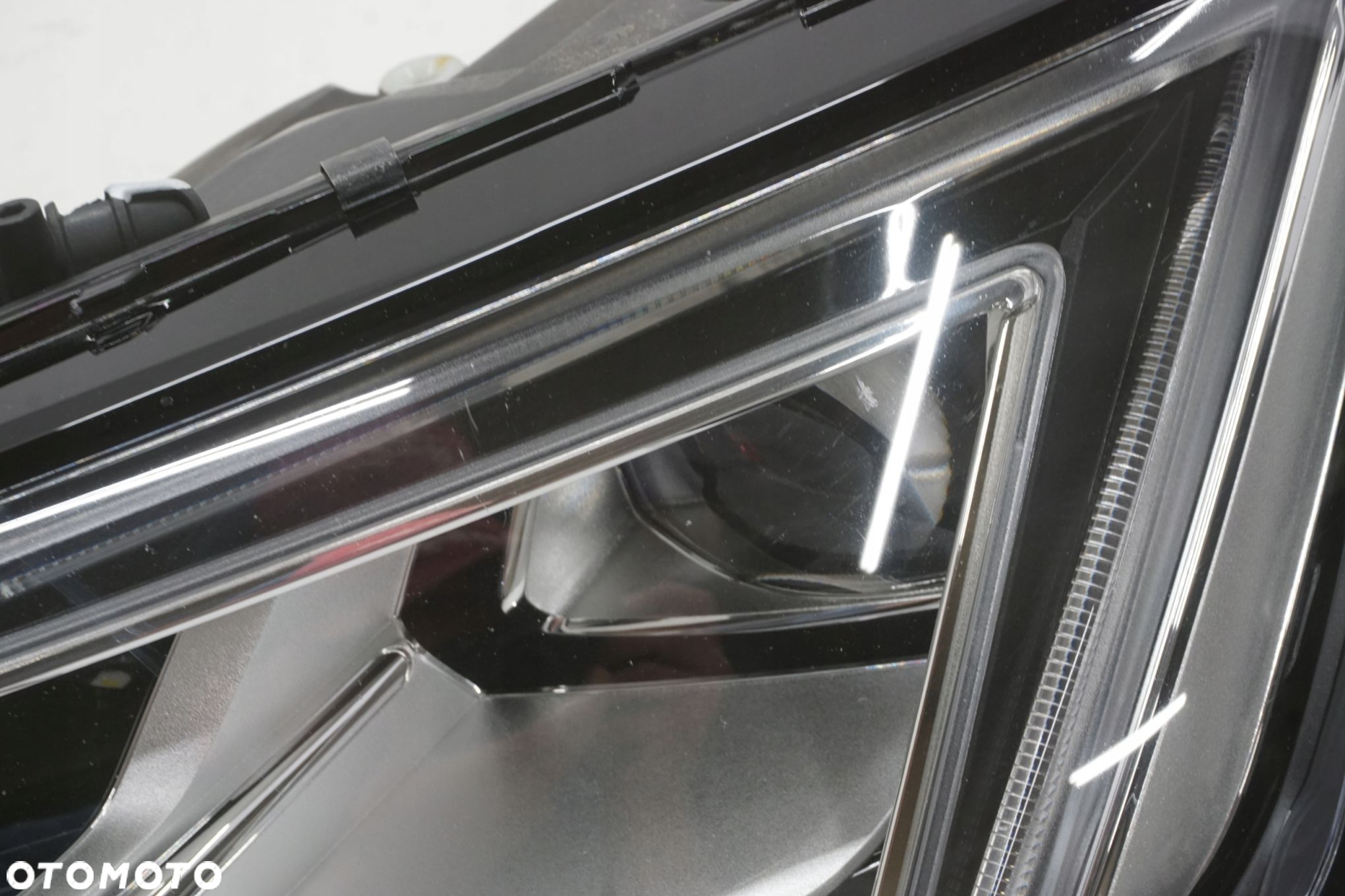 AUDI A4 B9 15R LAMPA LEWY PRZÓD MATRIX ANGLIK UK 8W0941033A - 3