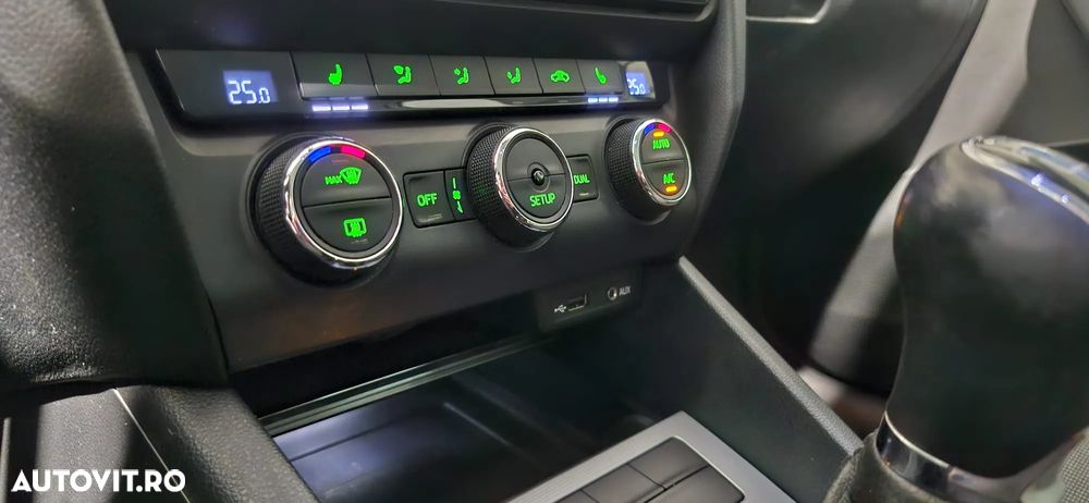 Skoda Octavia 2.0 TDI Green tec Elegance - 18