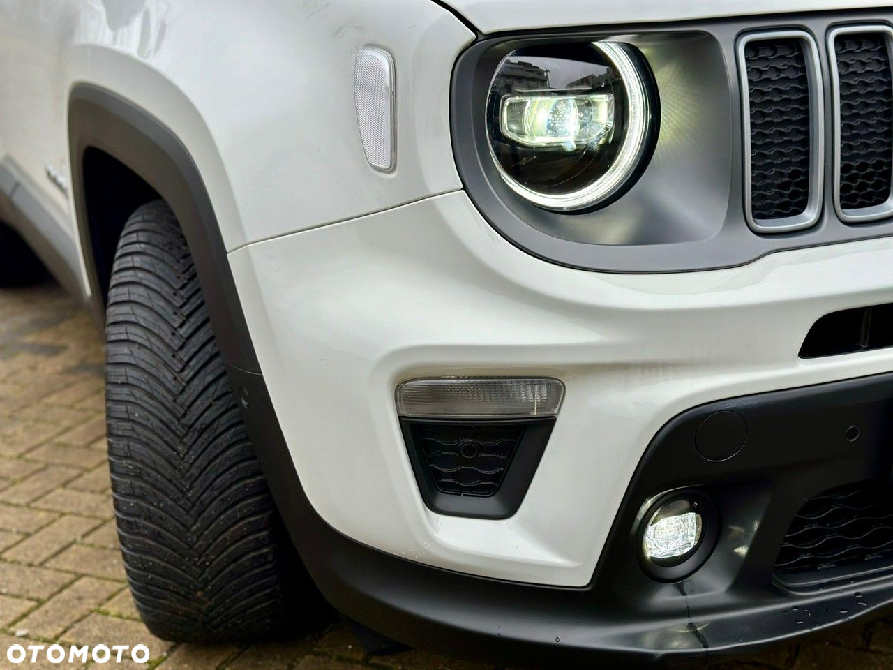Jeep Renegade - 30