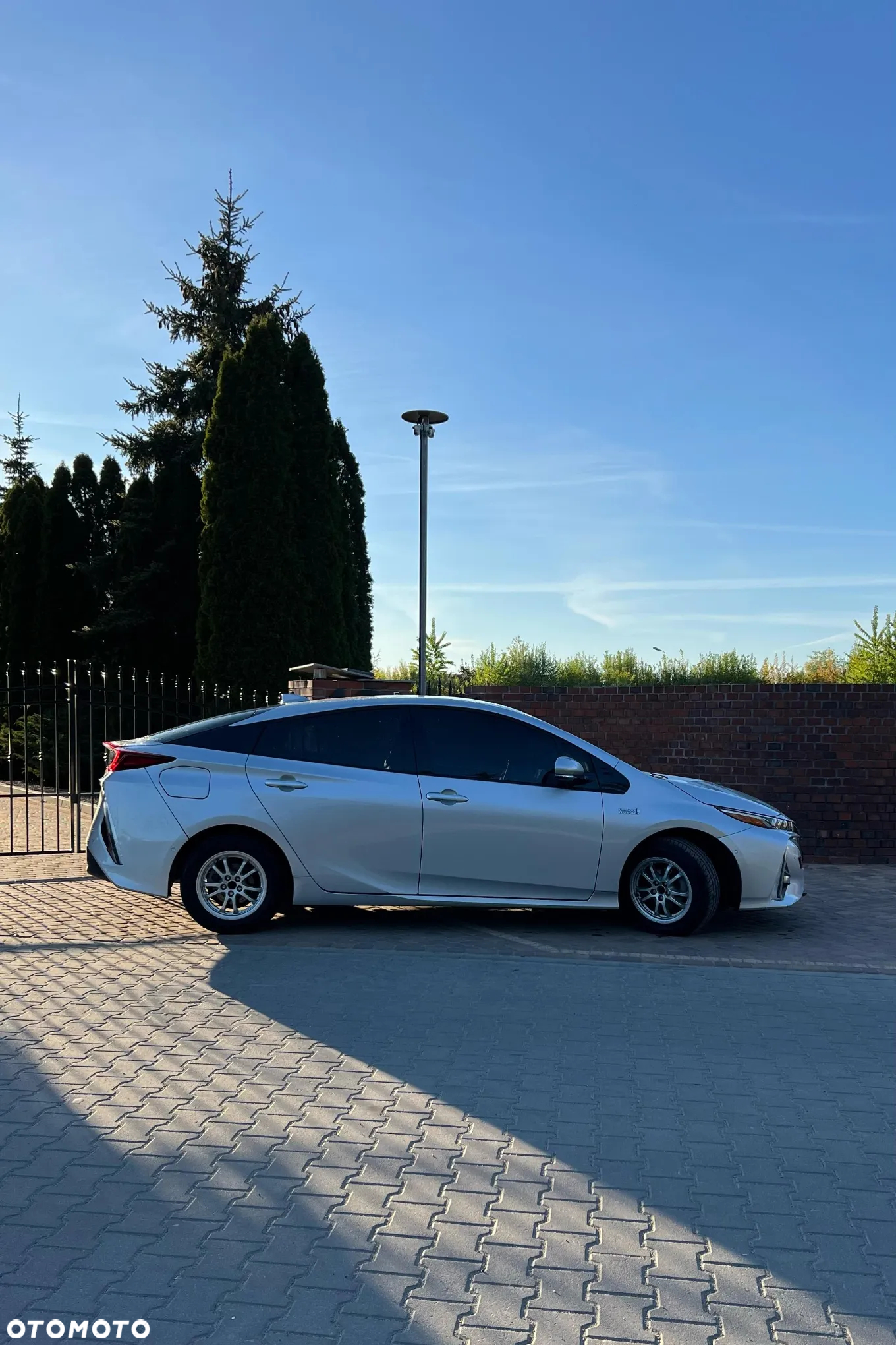 Toyota Prius - 4