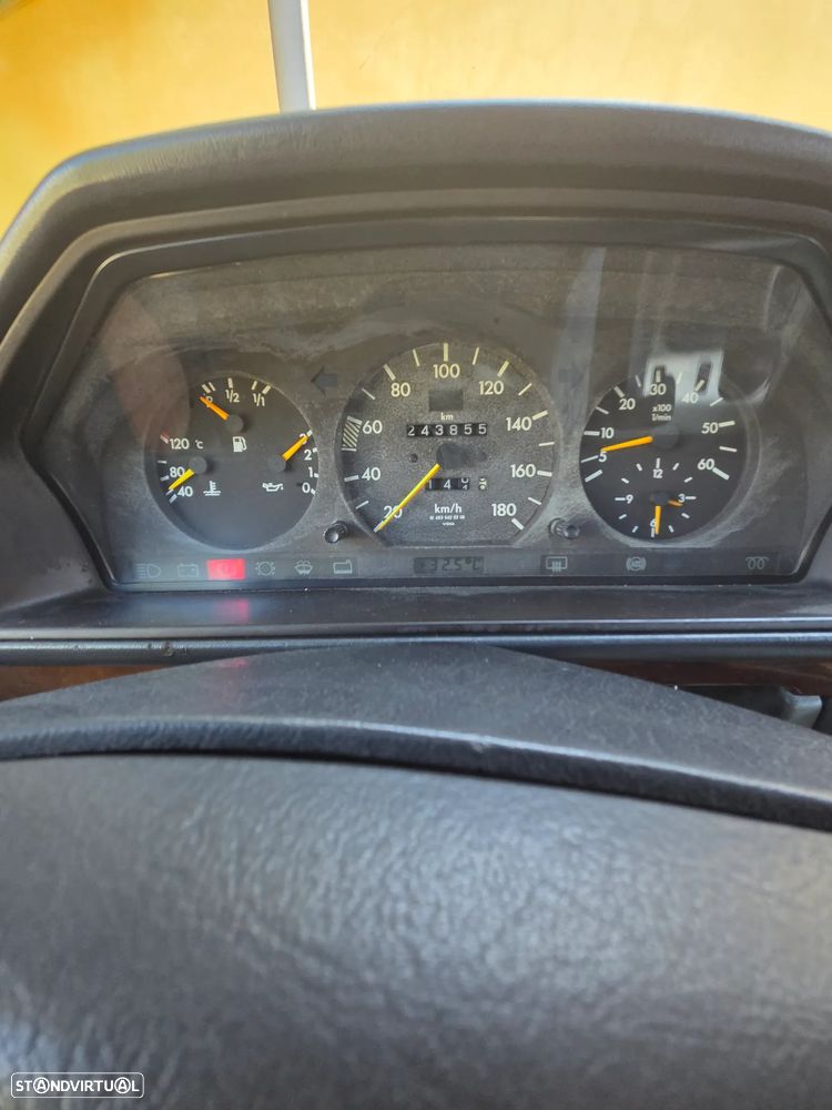 Mercedes-Benz G 300 GD - 4
