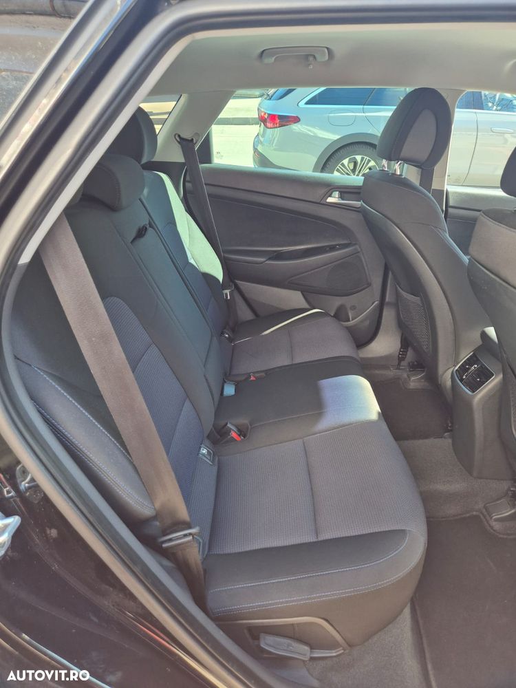 Hyundai Tucson 2.0 CRDI 4WD 6AT Luxury+ - 24