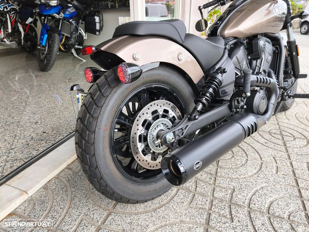 Indian Scout Bobber Limited Tech - 17