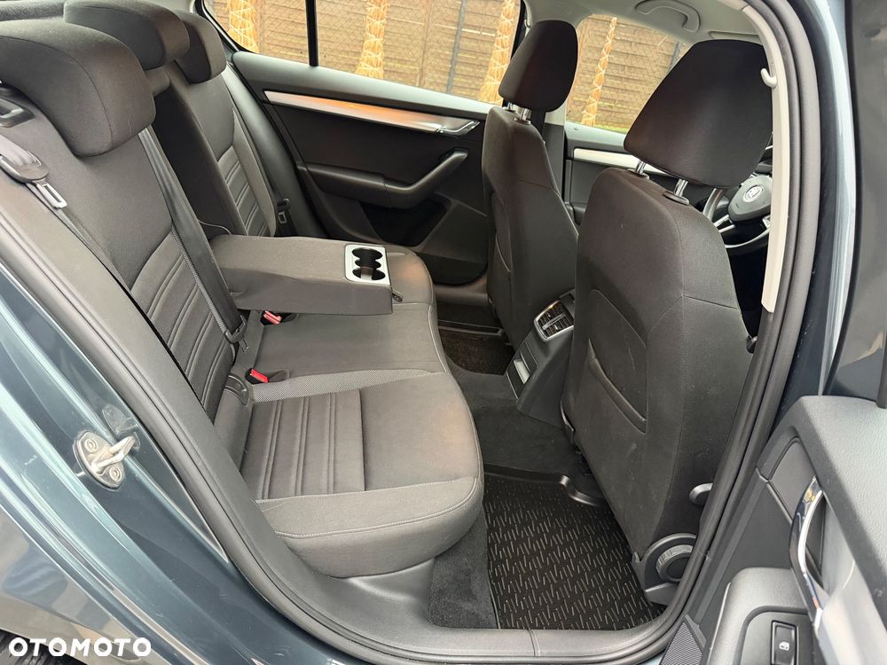 Skoda Octavia 1.4 TSI Ambition - 40